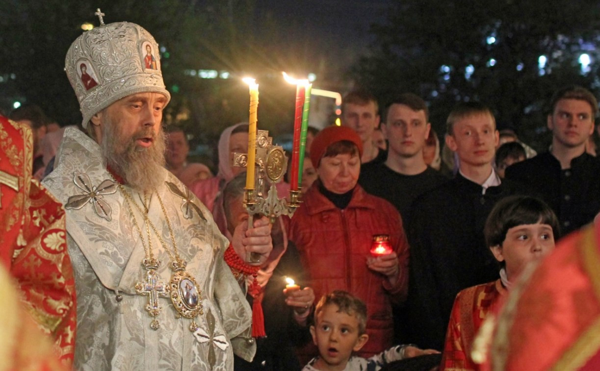 Пасхальное богослужение в Туле: Фоторепортаж