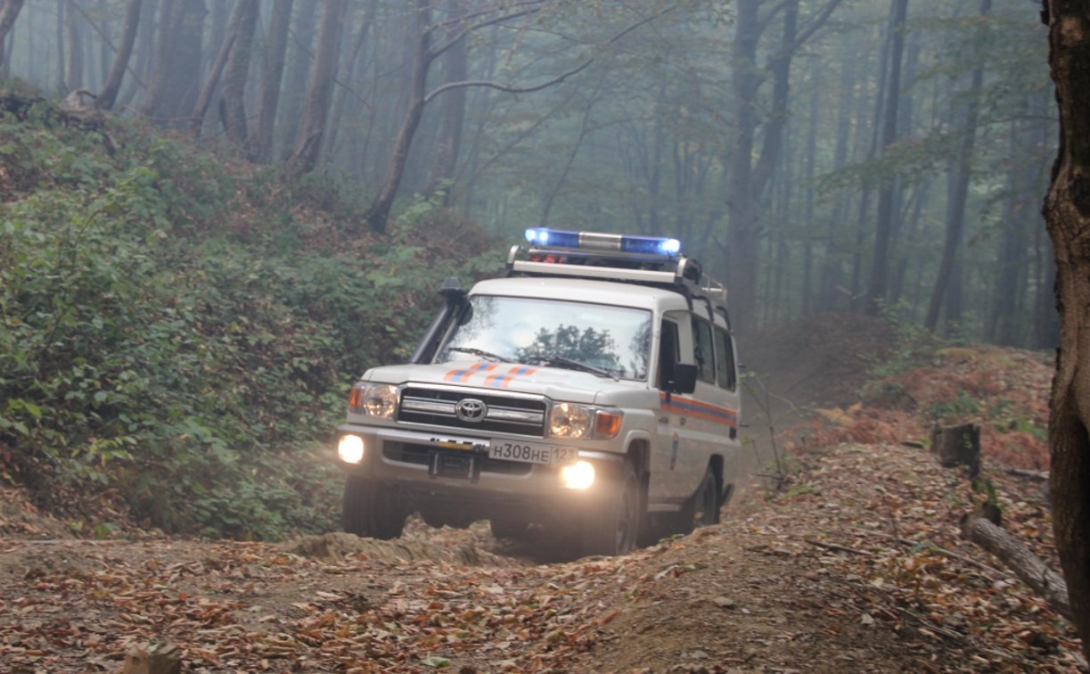 В Сочи спасатели нашли трёх заблудившихся в лесу туляков 