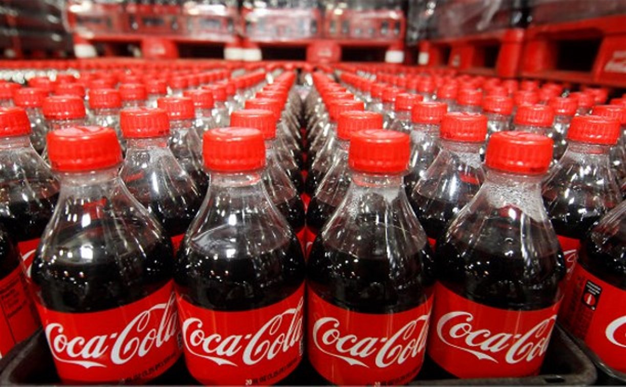 В Госдуме предложили запретить ввоз и производство Coca-Cola и Pepsi