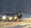 Тульских гаишников, помогавших водителям в снегопад, поощрят