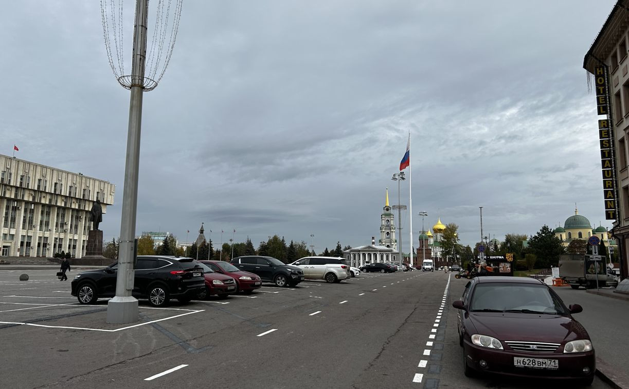 Илья Беспалов прокомментировал решение о создании парковки на площади Ленина