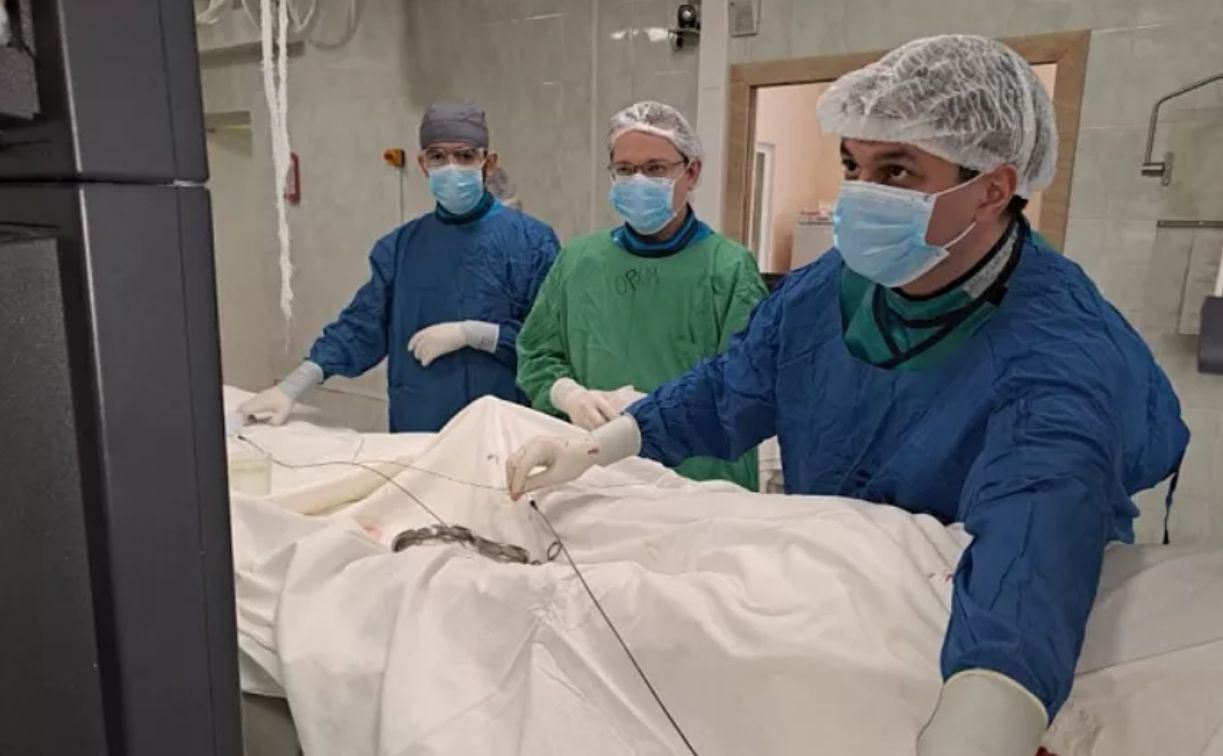 В сосудистом центре Новомосковска врачи провели уникальную операцию