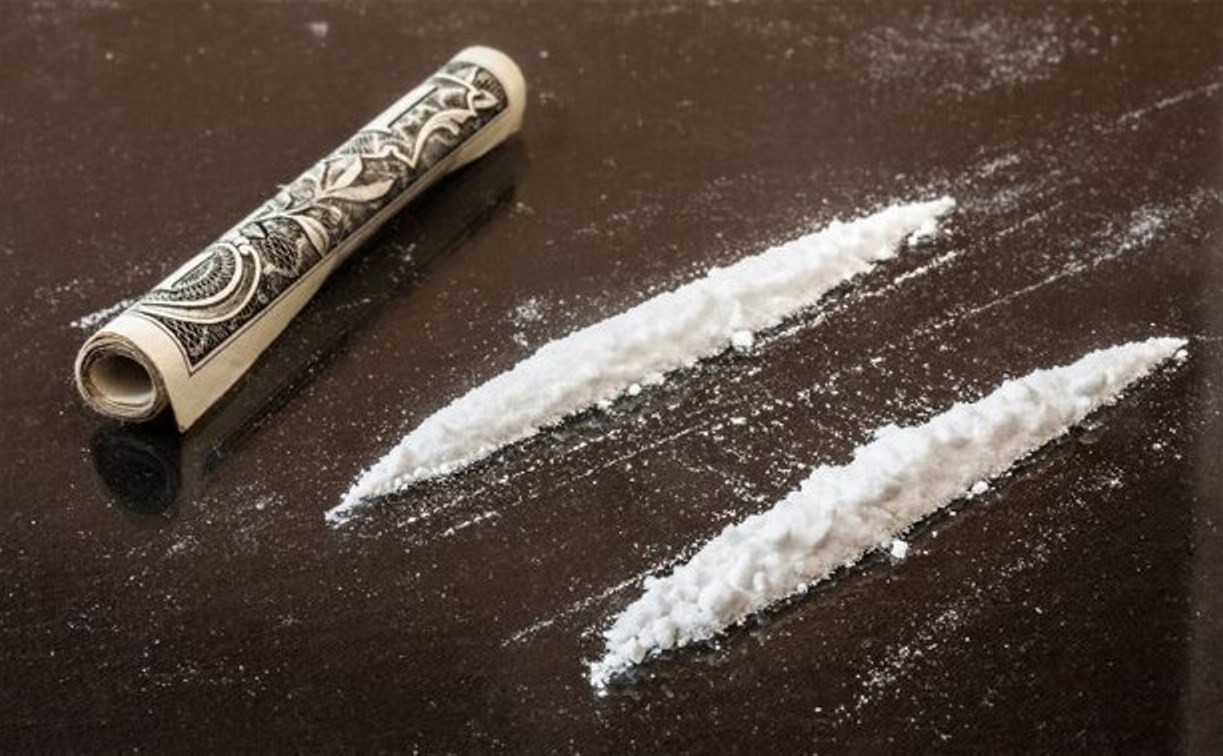 В Заокском районе полицейские задержали двух мужчин с 176 граммами кокаина 