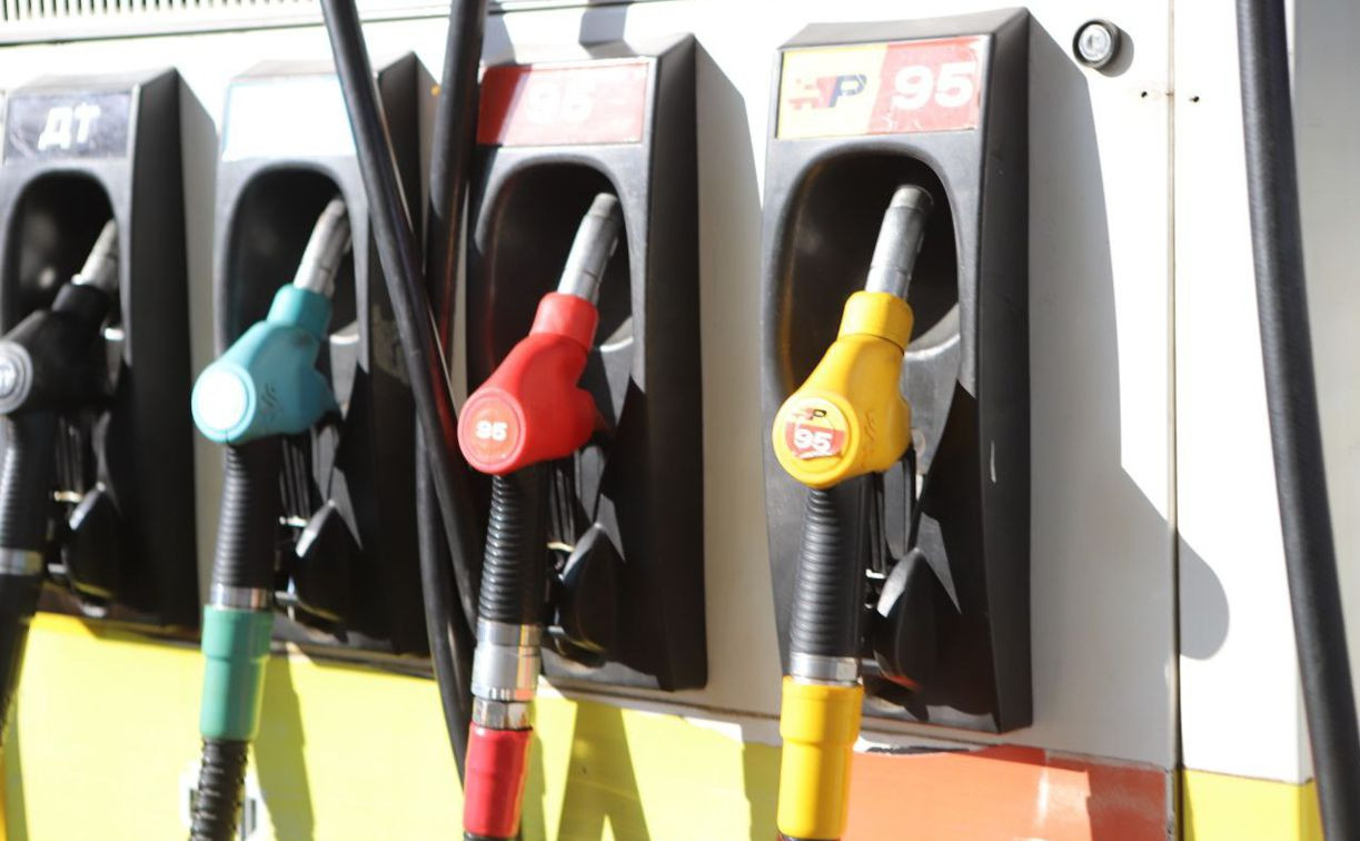 ФАС начала возбуждать дела в регионах из-за роста цен на бензин 