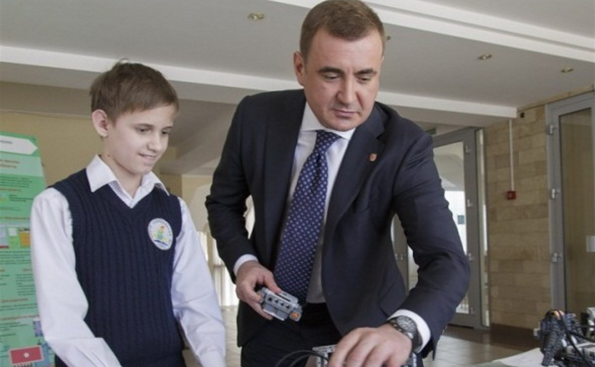 В Туле открылся Всероссийский форум «Школа будущего. Будущее школы»