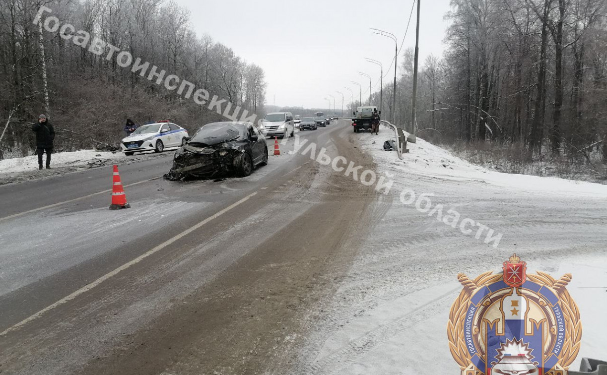 В ДТП под Тулой пострадали 2 человека