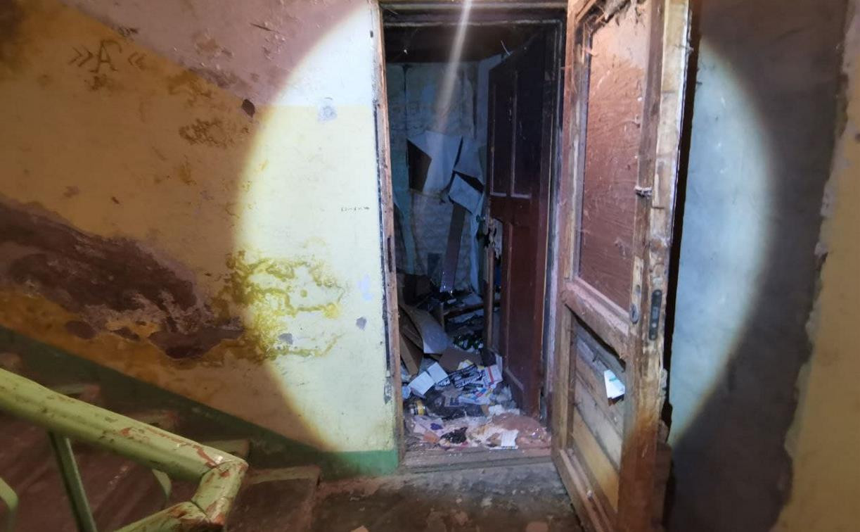 В Тульской области женщина превратила свою квартиру в бомжатник
