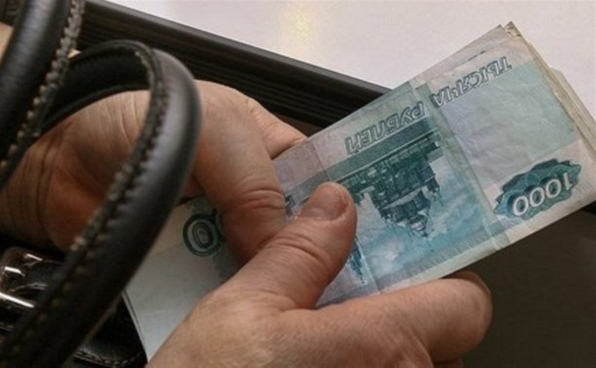 Пьяный водитель попытался откупиться от полицейских за 5000 рублей