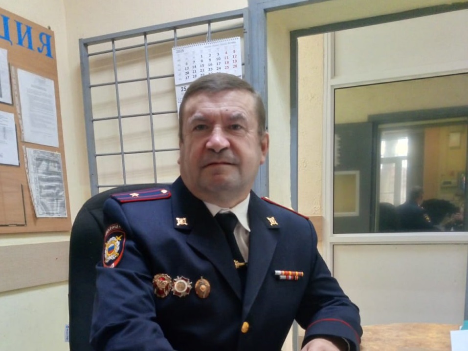 Полицейский нашёл и вывел из леса семью с ребёнком, заблудившихся в Киреевском районе