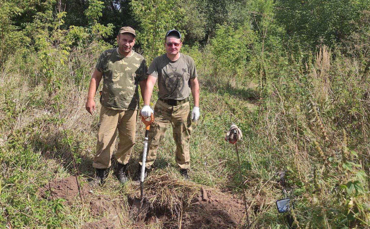 В Белевском районе поисковики нашли неучтенное воинское захоронение времён ВОВ