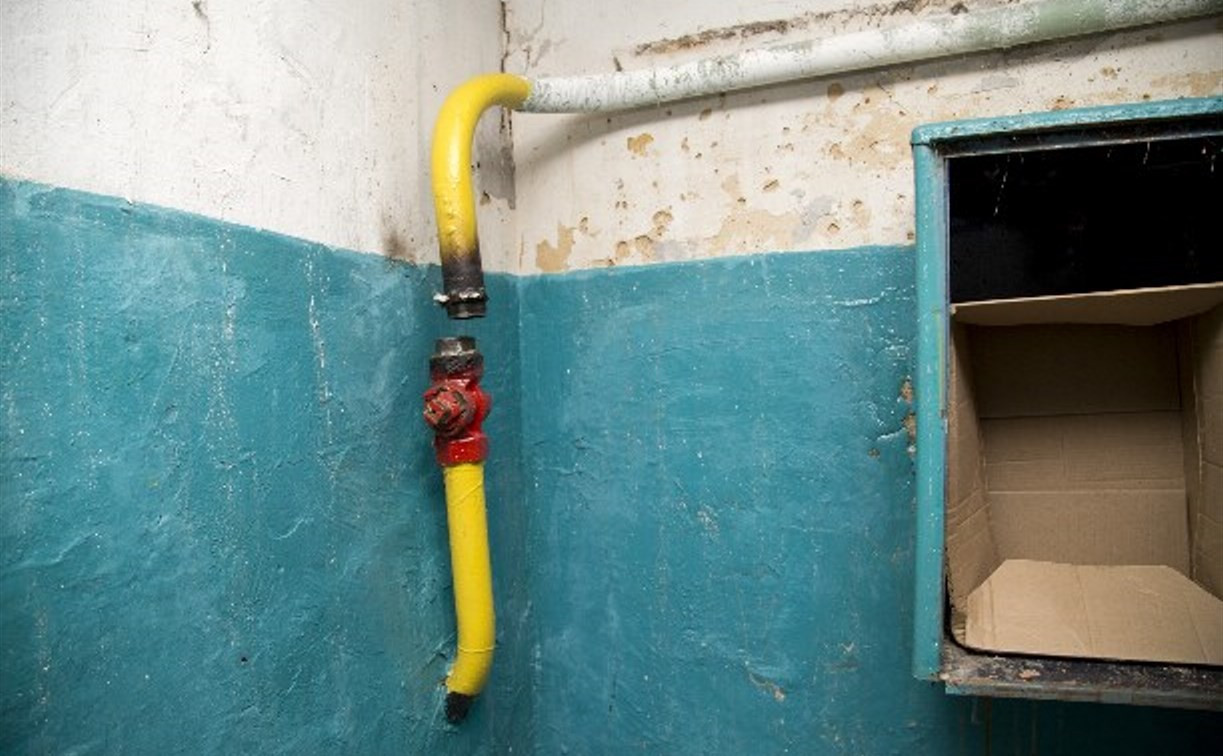 Газовый конфликт: в Туле дом отключили от газа из-за утечки, а подключить его мешают долги УК