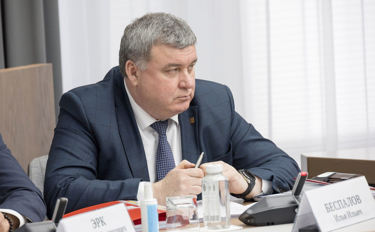 Илья Беспалов представил губернатору доклад о социально-экономическом развитии Тулы