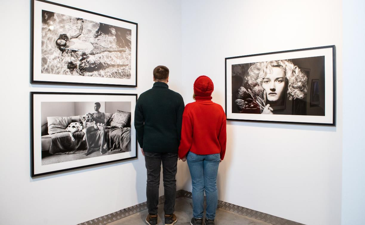 В кластере «Октава» открылась фотовыставка Альберта Уотсона «Мечты. Календарь PIRELLI»