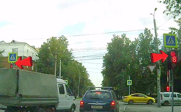 На ул. Глинки встретили нетерпеливого водителя ГАЗели и пешехода-нарушителя