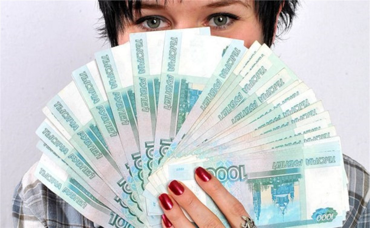Сотрудница банка сняла со счетов клиентов более 5 миллионов рублей