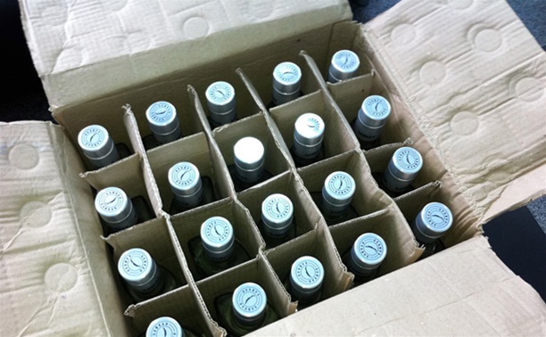 Инспекторы ДПС изъяли почти 7,5 тыс. бутылок водки