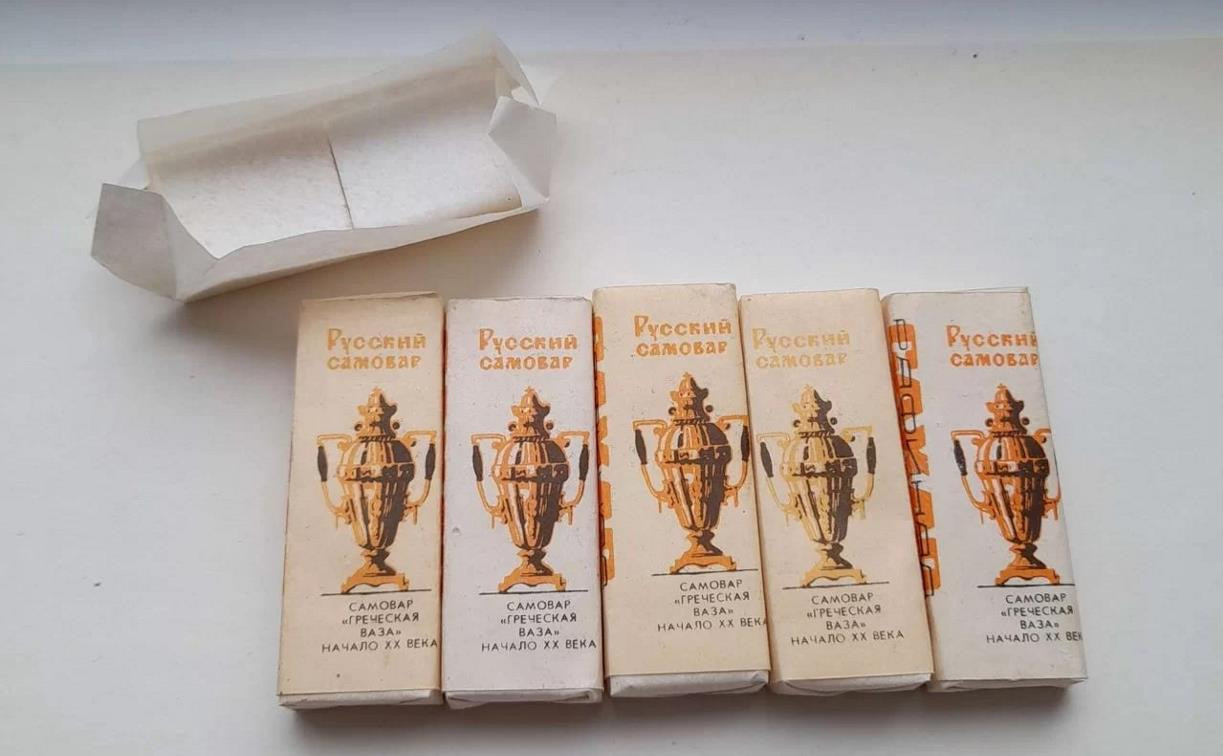 Туляки выставляют на продажу сахар и чай из СССР