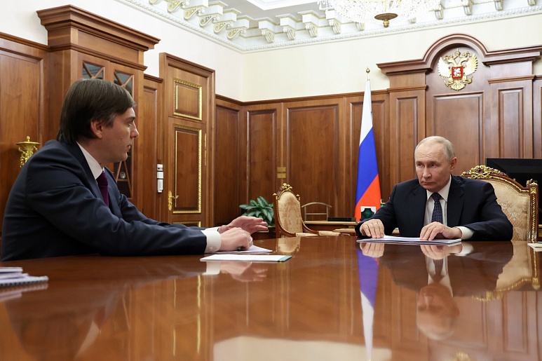 Тульских школьников переводят в MAX для защиты от деструктивного контента 