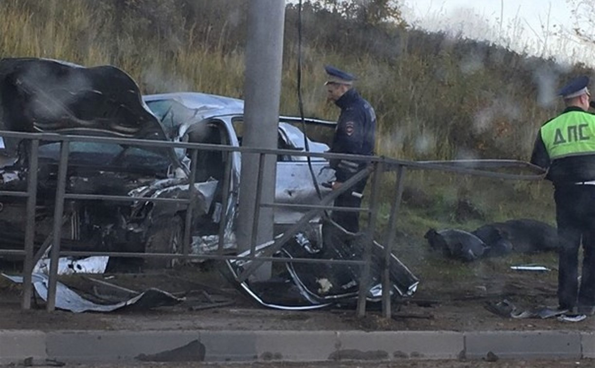 Рано утром в Туле в жутком ДТП на Рязанке погиб водитель