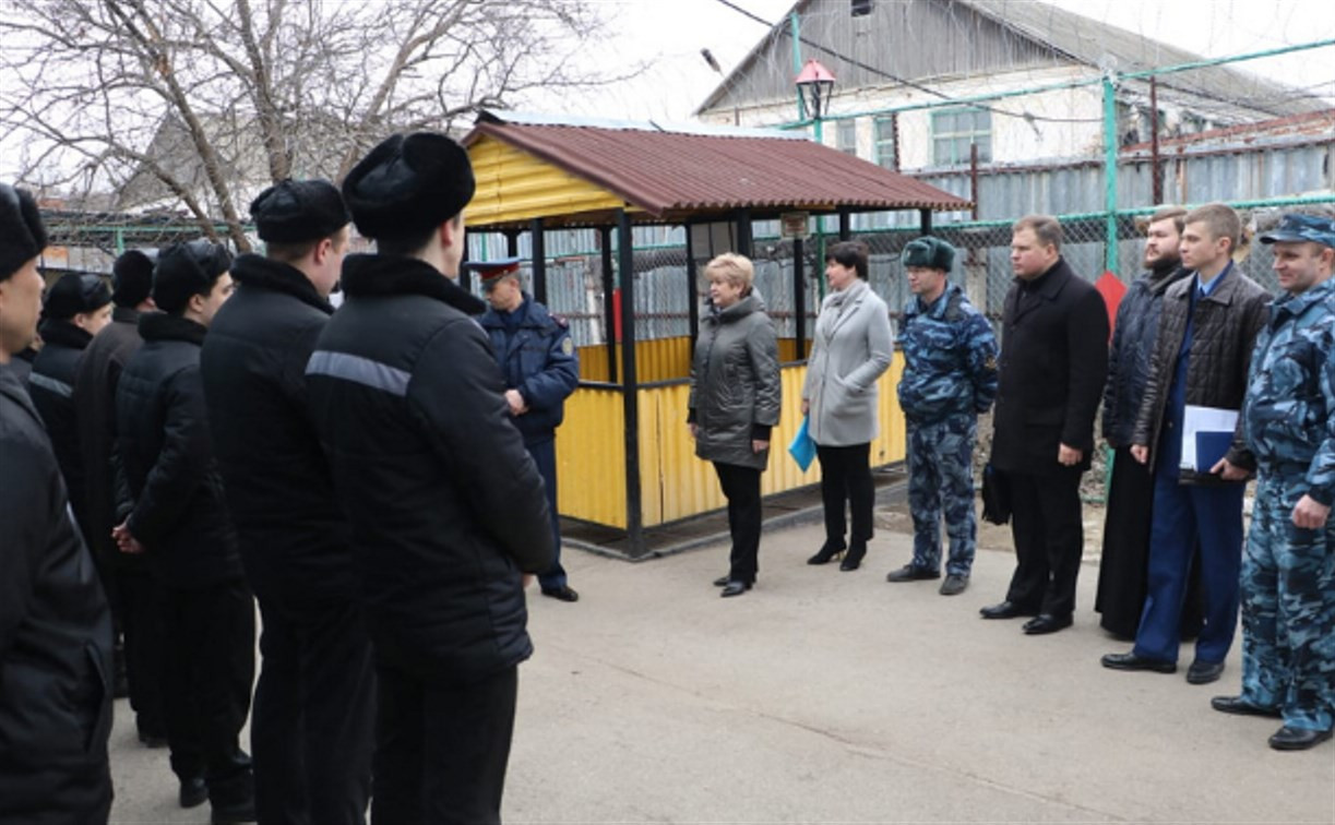 Члены ОНК Тульской области проверили условия содержания заключенных в колонии №4