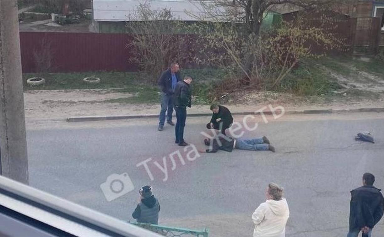 Тульские полицейские оказали помощь пострадавшему мужчине