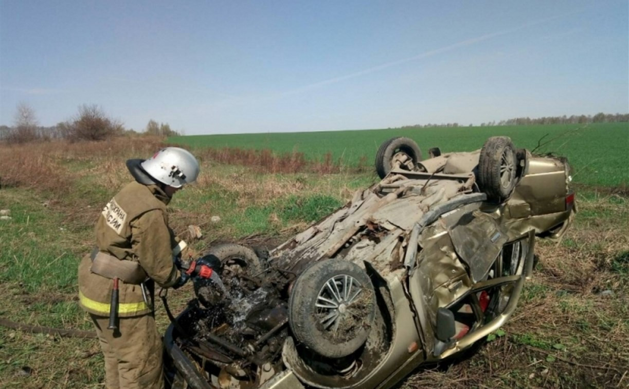 В Тульской области лоб в лоб столкнулись «Ниссан Жук» и «ВАЗ-2110»: водитель «десятки» погиб