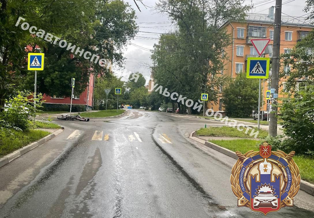 На Оружейной разбился 20-летний мотоциклист 