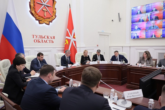 Миляев призвал отправлять школьников на форумы для «расширения кругозора»