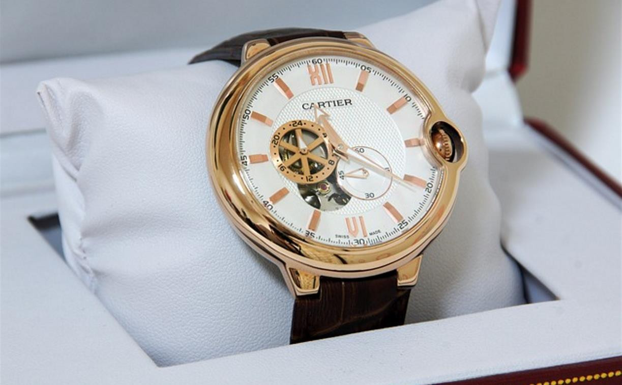 Тульский бизнесмен не дождался из ремонта часы Cartier за полмиллиона рублей