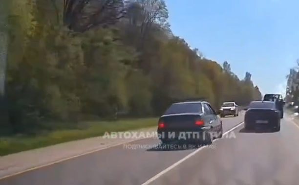 Под Тулой на встречке заметили опасного водителя