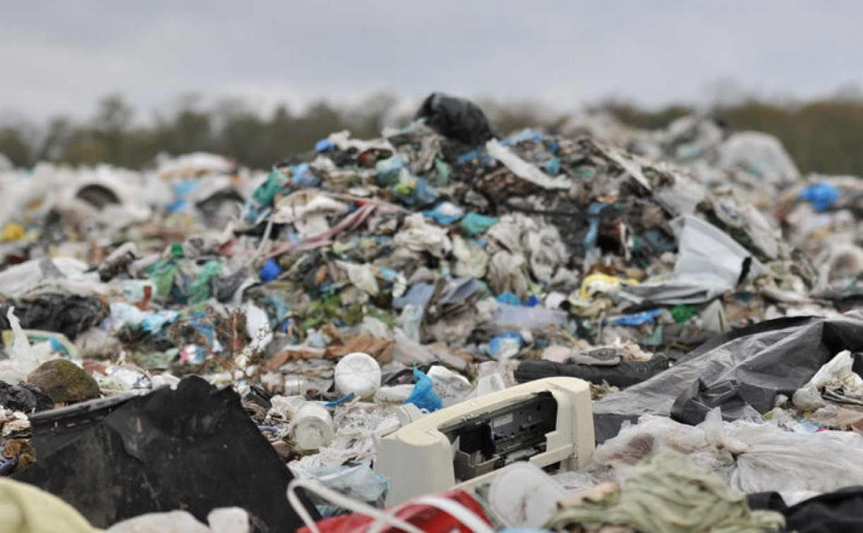 В Щекинском районе свозят отходы на закрытый мусорный полигон