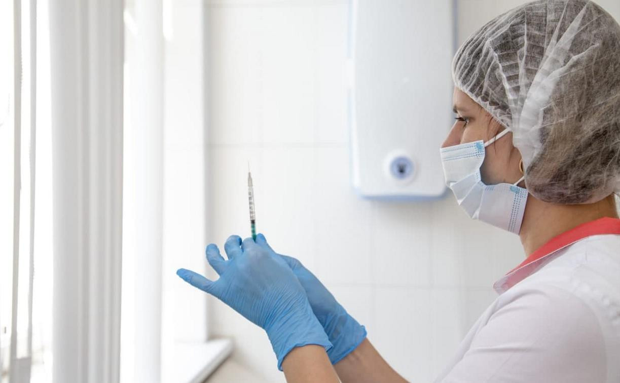 В Белевском районе медик за взятку провела «фейковую» вакцинацию от COVID-19