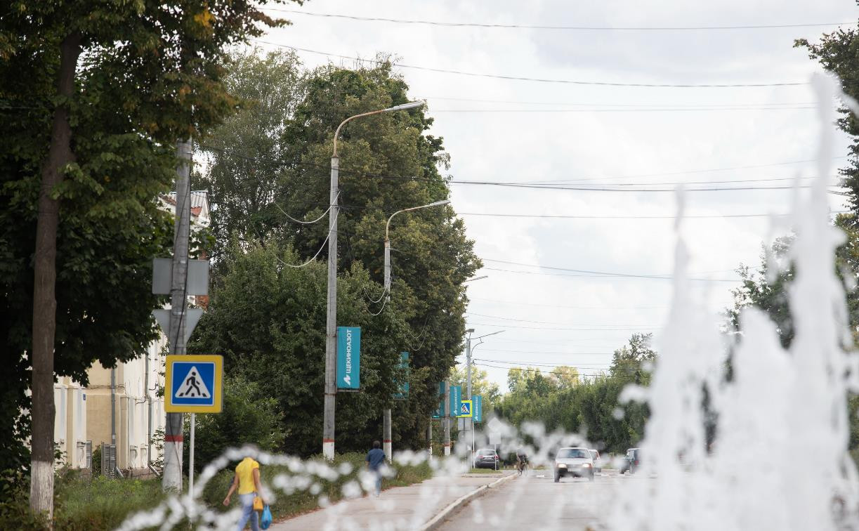 В Щекино и Первомайском установили больше четырех тысяч уличных светильников