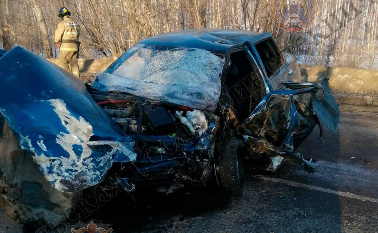 В Киреевском районе водитель легковушки погиб в лобовом столкновении 