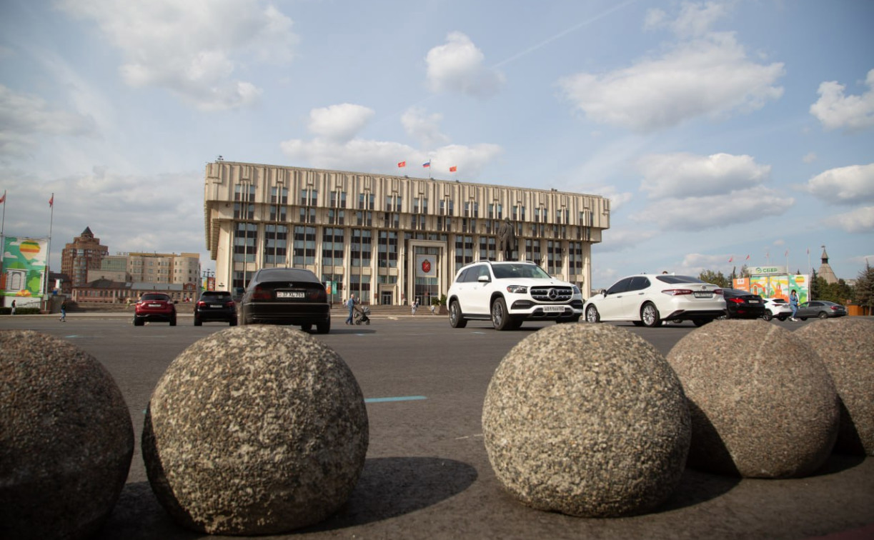 С 10 ноября на площади Ленина ограничат остановку и стоянку транспорта
