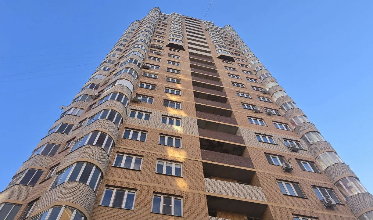 В Туле 35-летний мужчина разбился насмерть, выпав из окна девятого этажа