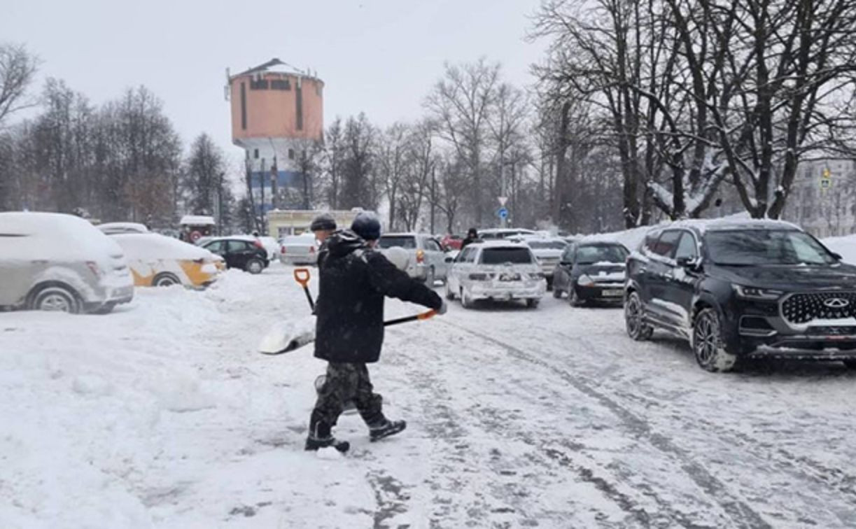 Как администрация Тулы организовала уборку города во время аномального снегопада
