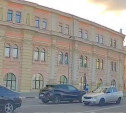 В центре Тулы водитель хамски наплевал на разметку и выехал на встречку
