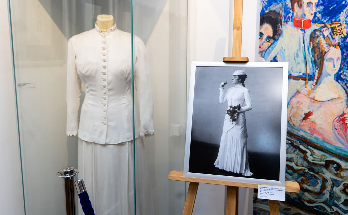 В Туле открылась выставка «История одной страсти. “Анна Каренина” в МХАТе»