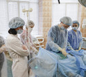 Хирурги Ваныкинской больницы оперируют на новом оборудовании (фото 18+)