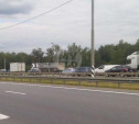 Трассу М-2 в Тульской области перекрыли из-за ДТП с грузовиком и самосвалом