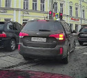«Накажи автохама»: нарушил не только водитель BMW, но и пешеходы