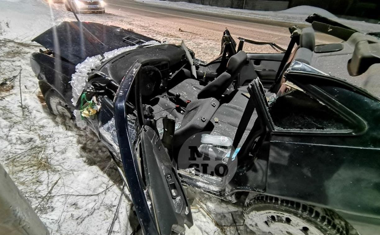 В ночном ДТП в Барсуках пострадал 20-летний парень на «ритуальном» автомобиле