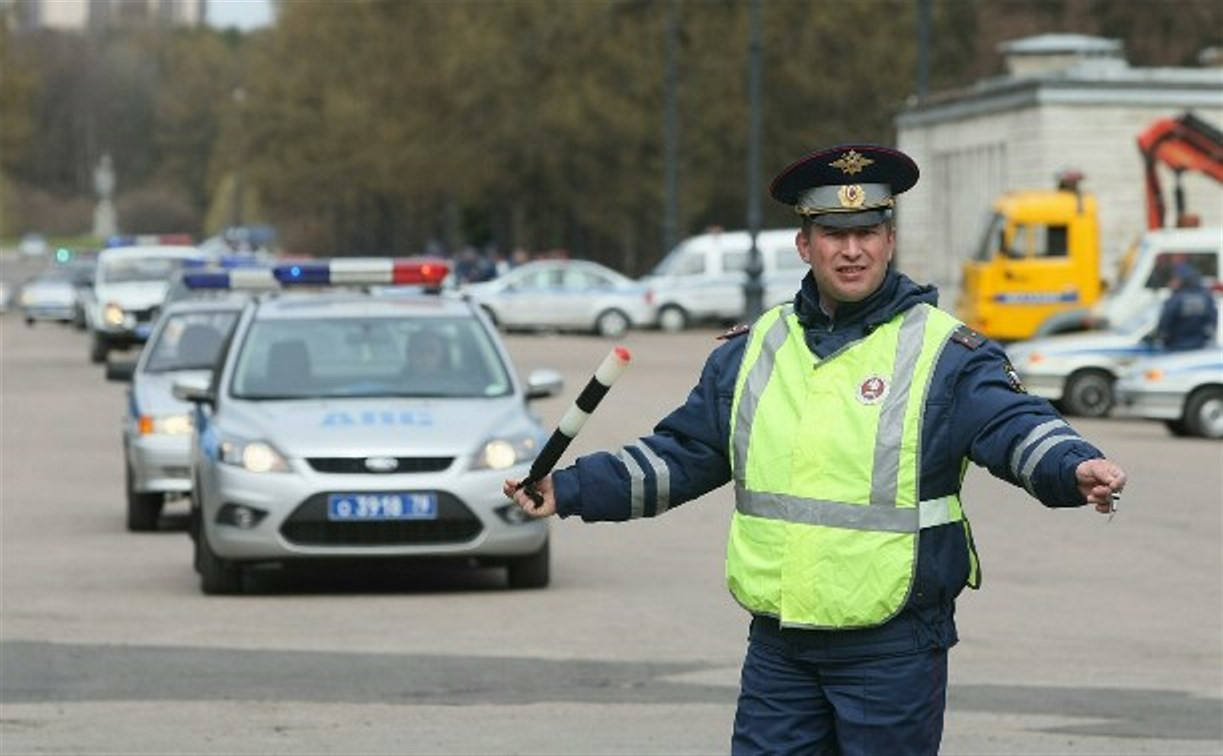 В Туле полицейские задержали водителя за перевозку шприцев с неизвестной жидкостью