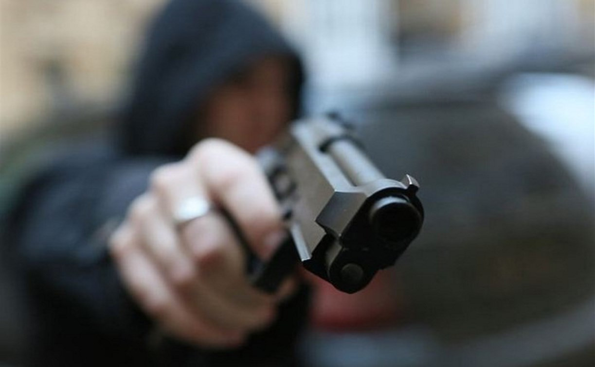 В Донском осудили таксиста, угрожавшего пассажирке пистолетом