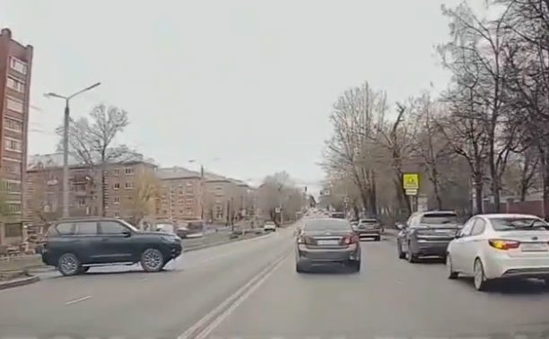 На ул. Кирова за 35 секунд заметили двух нарушителей ПДД