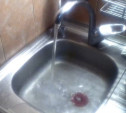 Пятый день в дома жителей поселка Ломинцевский поступает вода с запахом фекалий