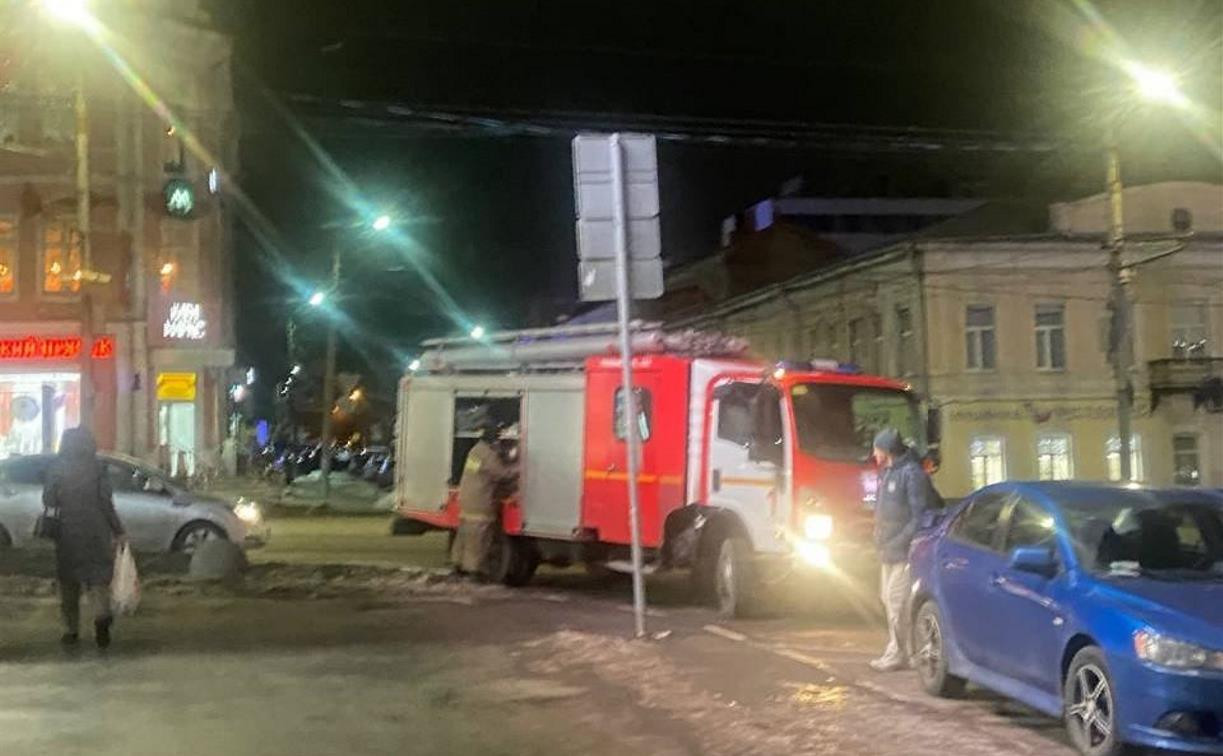 Сотрудники МЧС перекрыли подземный переход на ул. Каминского