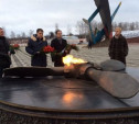 Владимир Мединский возложил цветы к Вечному огню мемориала «Защитникам неба Отечества»