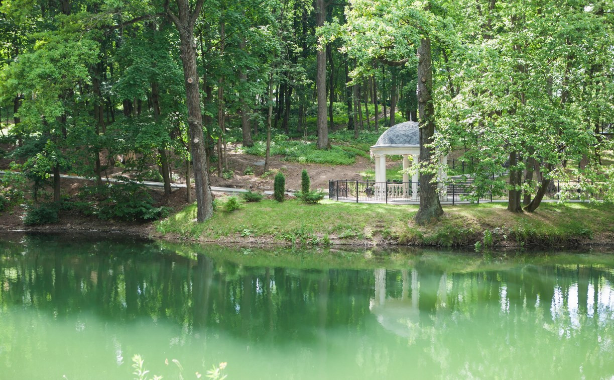 В пруду Платоновского парка утонул мужчина